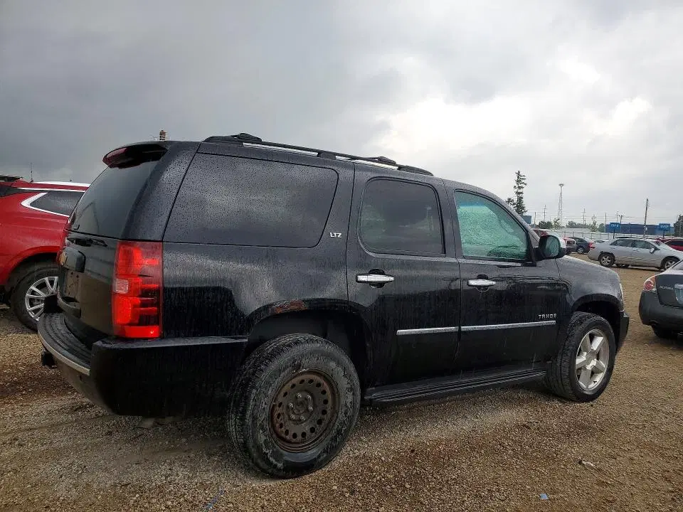 2013 CHEVROLET TAHOE VIN 1GNSKCE04DR236625 фото 3