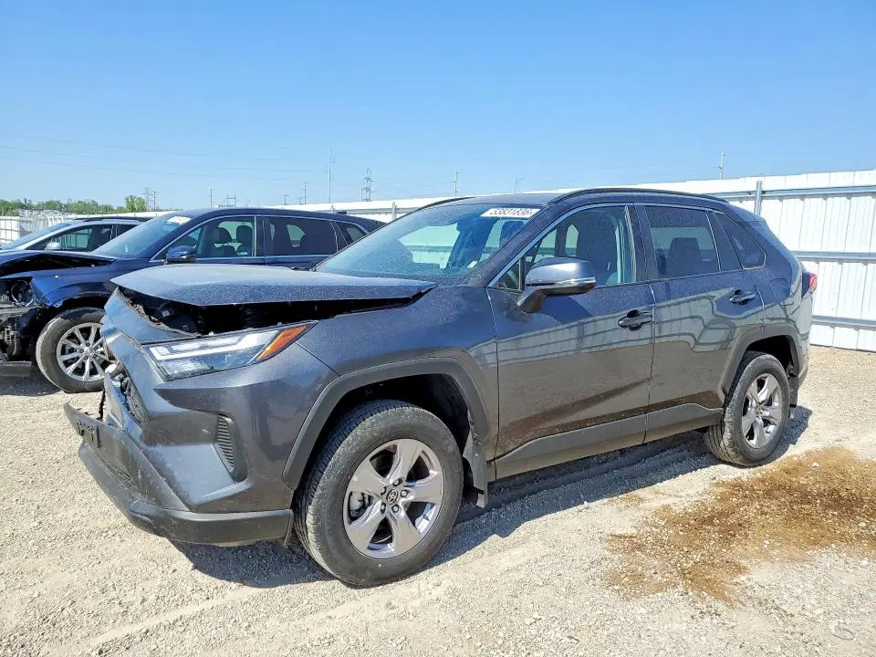2T3P1RFV3SC568262 — 2025 Toyota RAV4, Передняя часть (Front End), фото до ремонта