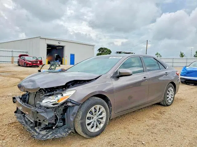 4T1BF1FK8GU221463 — 2016 Toyota Camry, Передняя часть (Front End), фото до ремонта