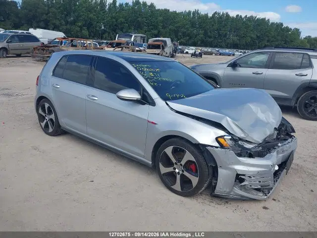 3VW4T7AU9GM027947 — 2016 Volkswagen GTI, Передняя часть (Front), фото до ремонта