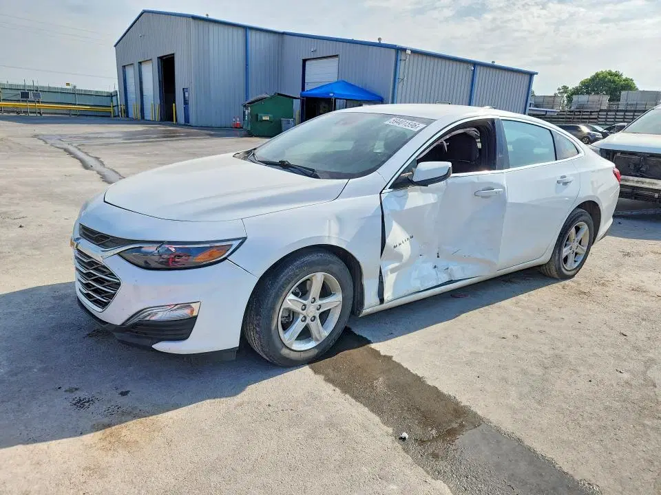 1G1ZC5ST5RF147212 — 2024 Chevrolet Malibu, Боковая часть (Side), фото до ремонта