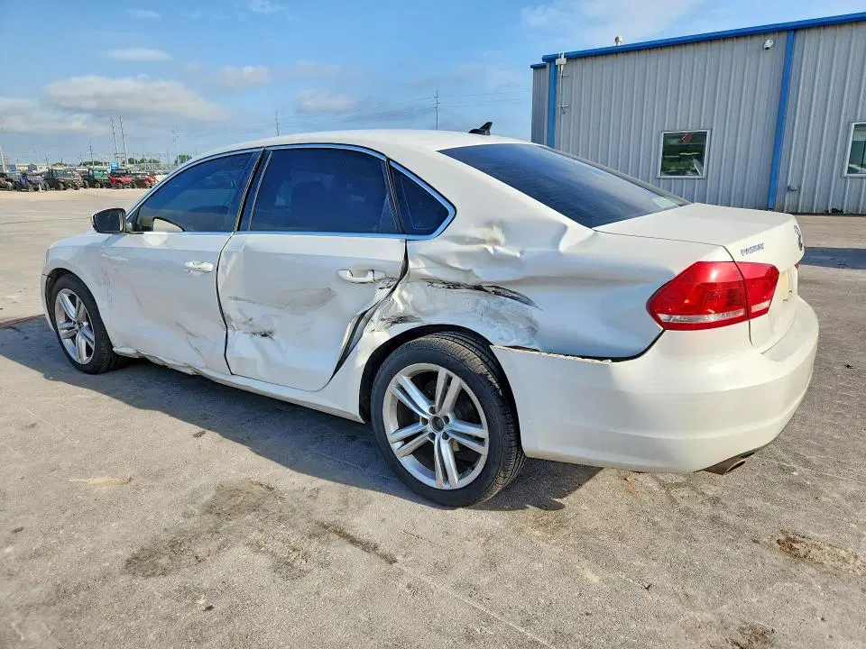 2014 VOLKSWAGEN PASSAT VIN 1VWBH7A35EC010013 фото 2