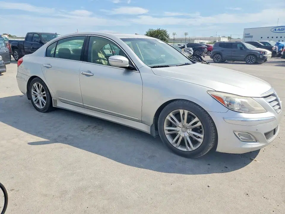 2013 HYUNDAI GENESIS VIN KMHGC4DD2DU246794 фото 4