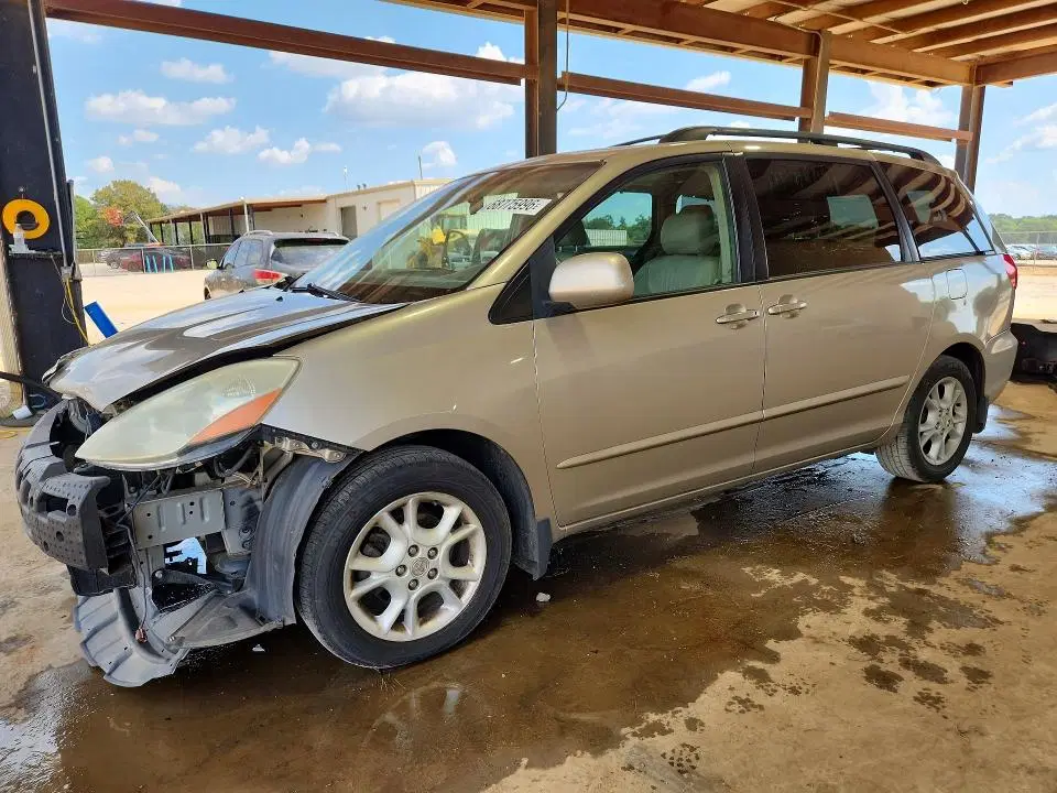 5TDZA22C16S513304 — 2006 Toyota Sienna, Передняя часть (Front End), фото до ремонта