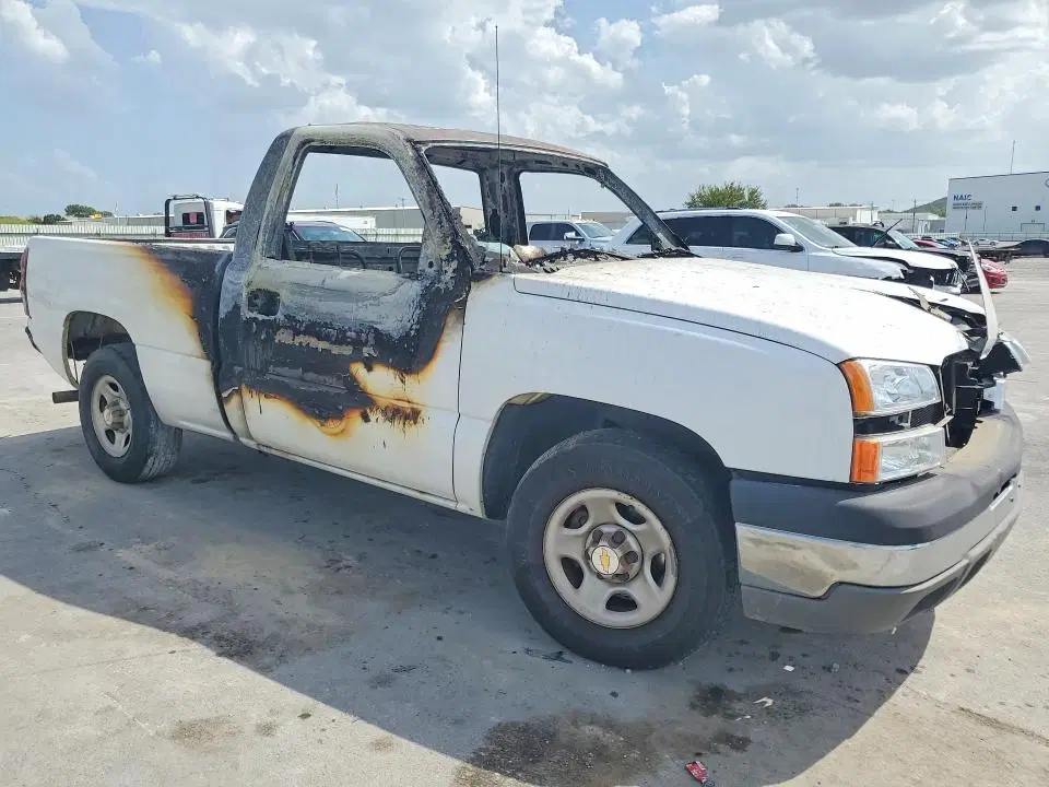 2004 CHEVROLET SILVERADO VIN 1GCEC14X44Z333412 фото 4