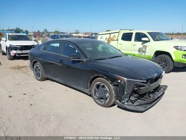 3KPFU4DE5TE355026 — 2026 Kia K4 EX, Передняя часть (Front), фото до ремонта