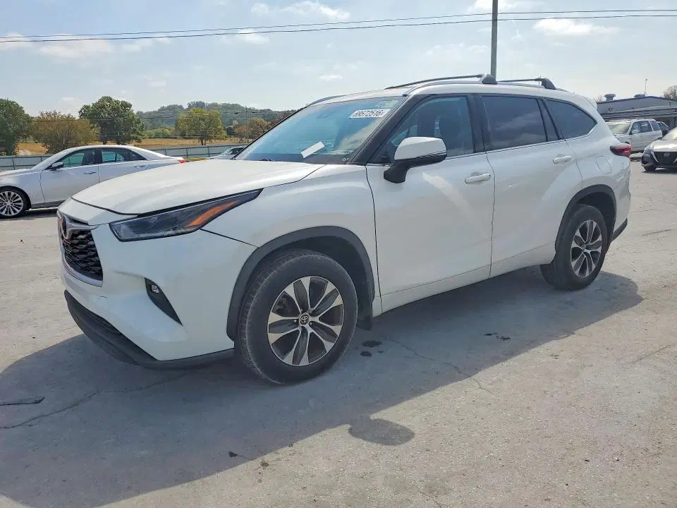 5TDGZRBH7MS105469 — 2021 Toyota Highlander, Мелкие вмятины и царапины (Minor Dent/Scratches), фото до ремонта