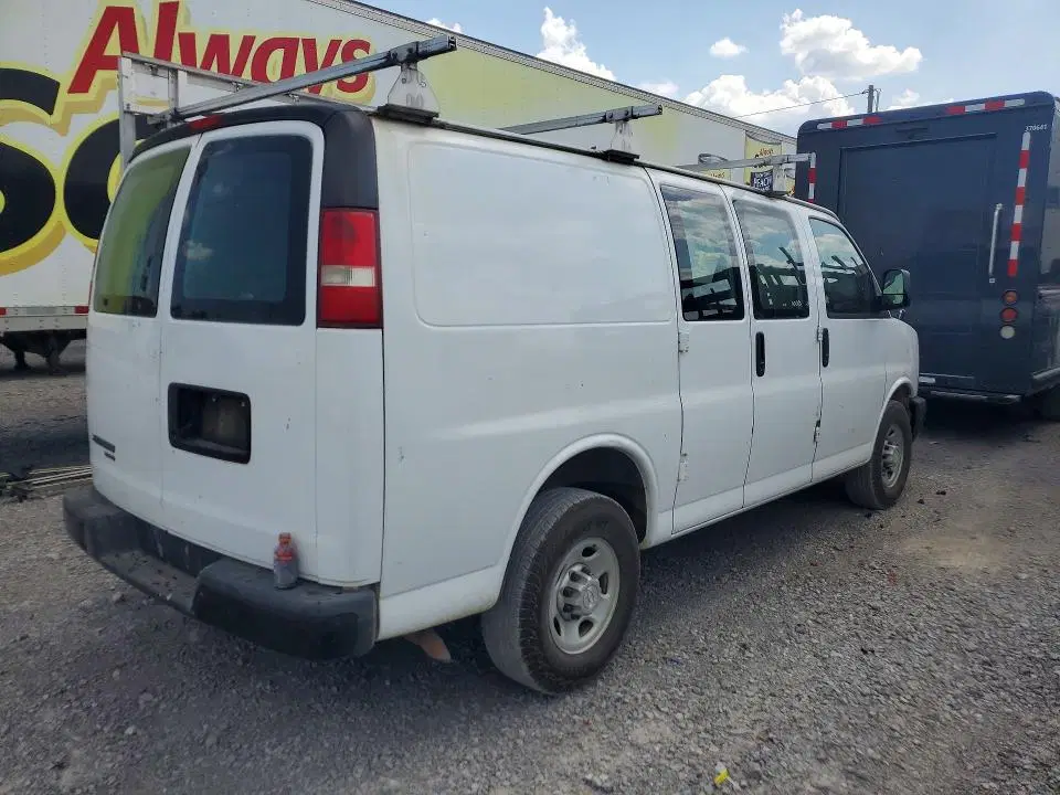 2016 CHEVROLET EXPRESS 2500 VIN 1GCWGAFF2G1162126 фото 3