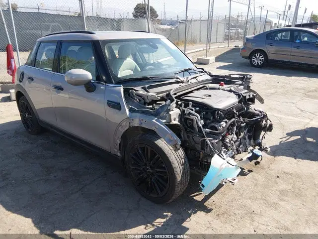 WMW53DK09R2U84847 — 2024 MINI Hardtop Cooper S, Передняя часть (Front End), фото до ремонта