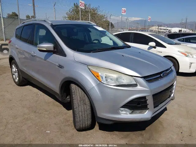 1FMCU9JX4FUB33956 — 2015 Ford Escape Titanium, Задняя часть (Rear), фото до ремонта