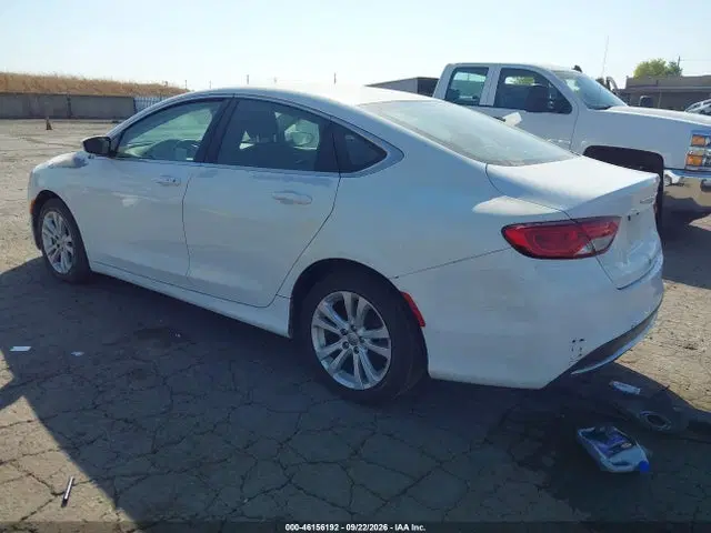 2015 Chrysler 200 Limited VIN 1C3CCCABXFN577821 фото 3