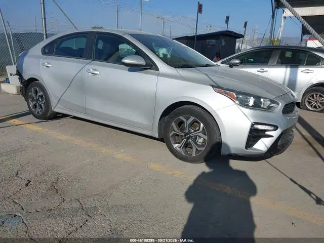 3KPF24AD4ME325227 — 2021 Kia Forte Lxs, Задняя часть слева (Left Rear), фото до ремонта