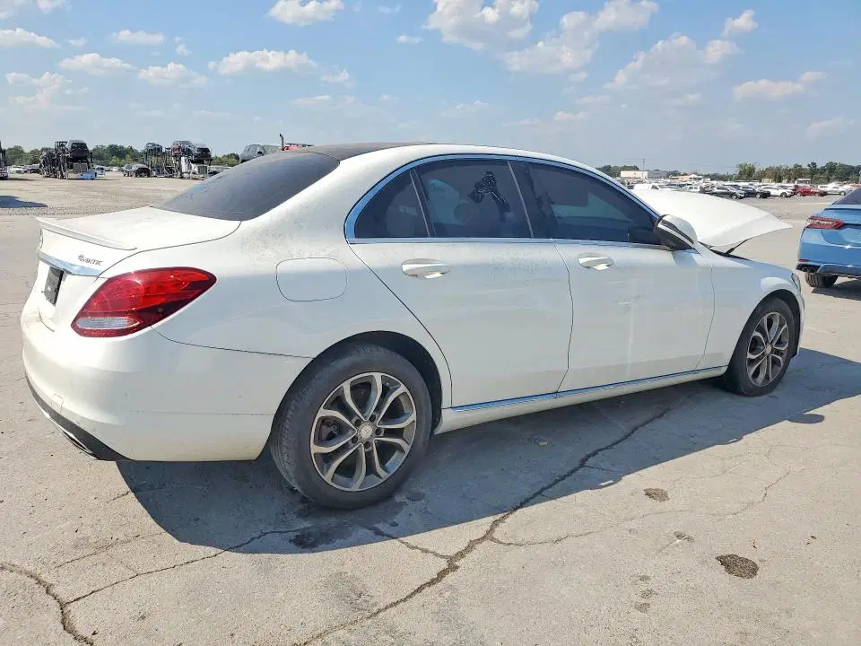 2016 MERCEDES-BENZ C VIN 55SWF4KB6GU109412 фото 3