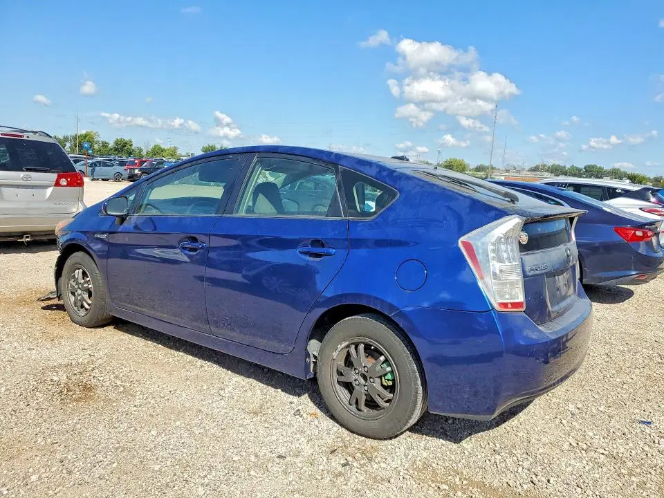 JTDKN3DU2A5011935 — 2010 Toyota Prius, Механические повреждения (Mechanical), фото до ремонта