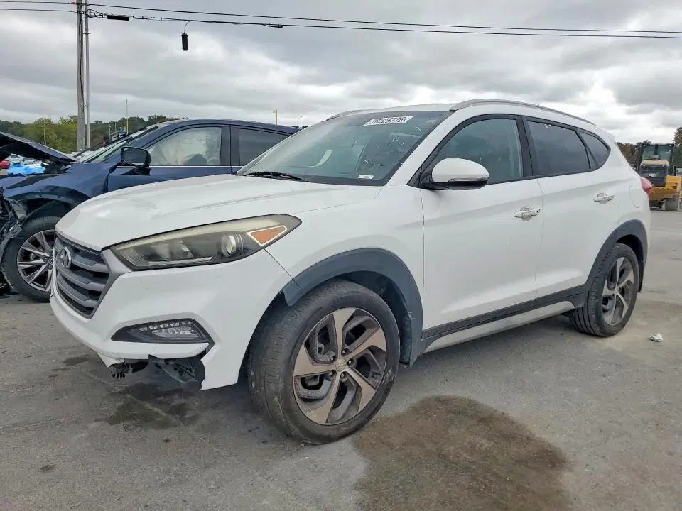 KM8J33A21HU436689 — 2017 Hyundai Tucson, Front end (Front End), before-repair photos