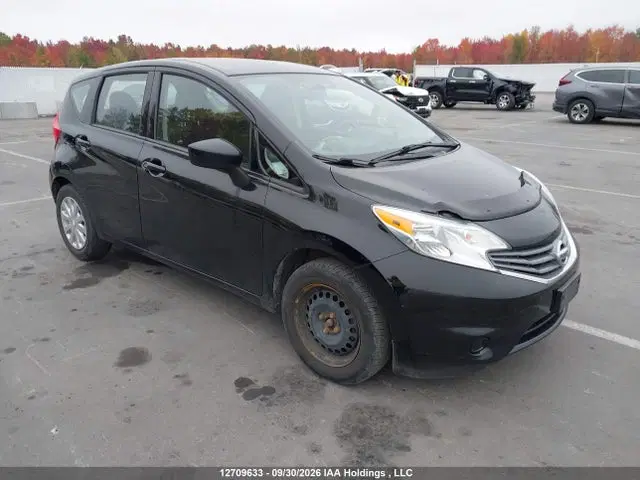 3N1CE2CP5GL371240 — 2016 Nissan Versa Note 1.6 S/1.6 SL/1.6 SR/1.6 SV, Задняя часть (Rear), фото до ремонта