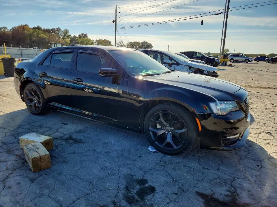 2021 CHRYSLER 300 VIN 2C3CCABG5MH609403 фото 4