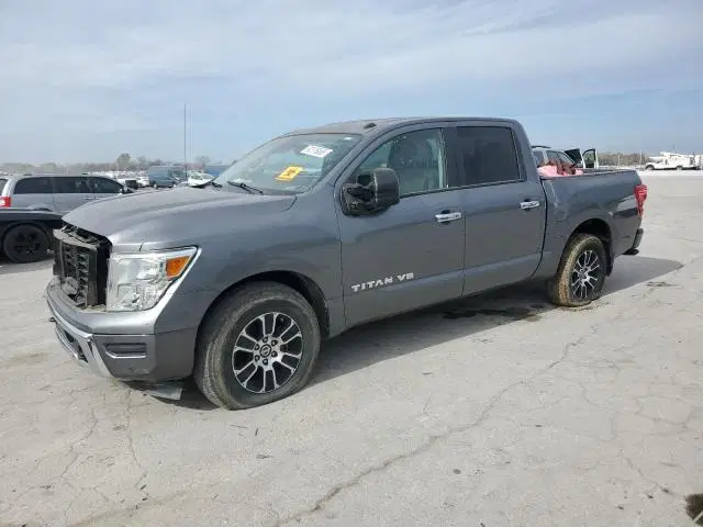 1N6AA1EF7LN507163 — 2020 Nissan Titan SV, Передняя часть (Front End), фото до ремонта
