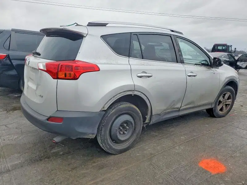 2015 TOYOTA RAV4 VIN JTMWFREV5FD066482 фото 3