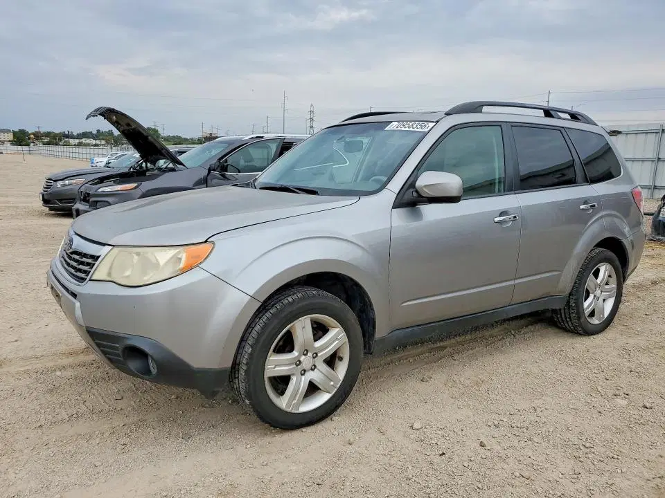 JF2SH6DC1AH729959 — 2010 Subaru Forester, Передняя часть (Front End), фото до ремонта