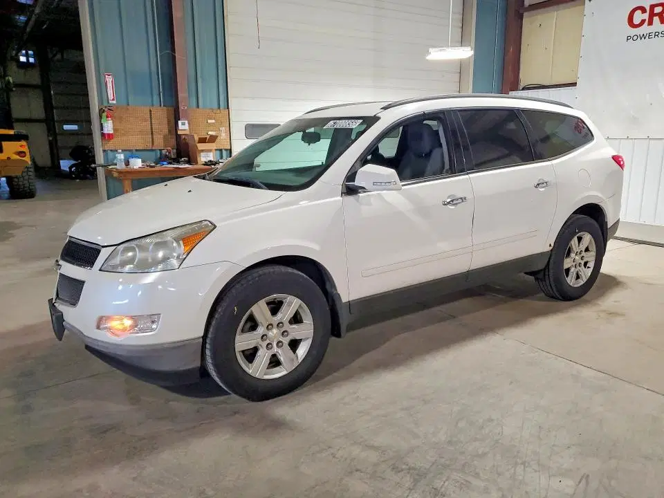 1GNKRGED7BJ290700 — 2011 Chevrolet Traverse, Передняя часть (Front End), фото до ремонта
