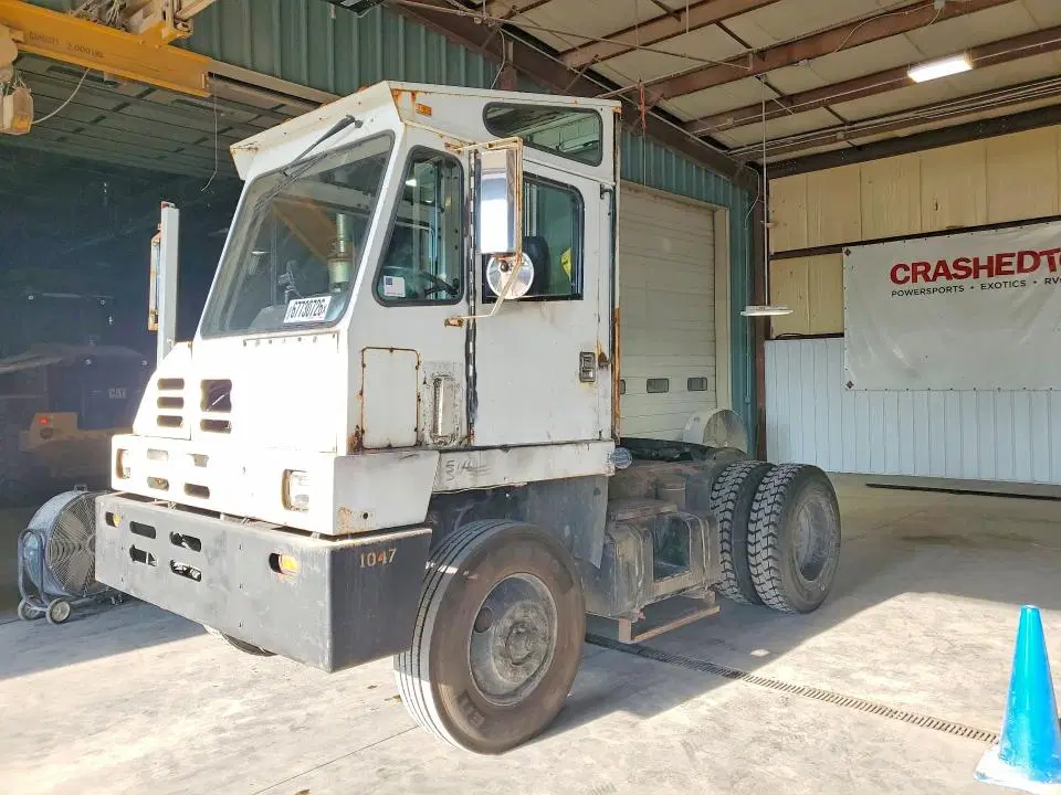 4LMBB21113L013864 — 2003 Capacity Of Texas TJ5000, Мелкие вмятины и царапины (Minor Dent/Scratches), фото до ремонта