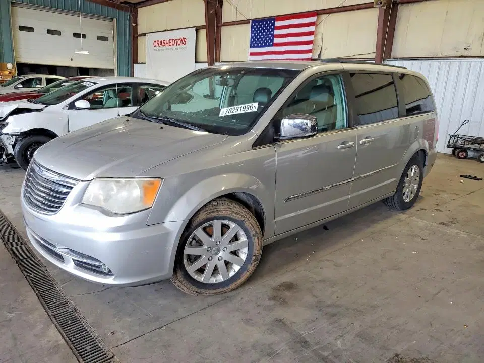 2C4RC1CG9CR125568 — 2012 Chrysler TOWN & Country, Мелкие вмятины и царапины (Minor Dent/Scratches), фото до ремонта