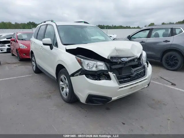 JF2SJEBC2JH404254 — 2018 Subaru Forester 2.5I, Передняя часть (Front), фото до ремонта