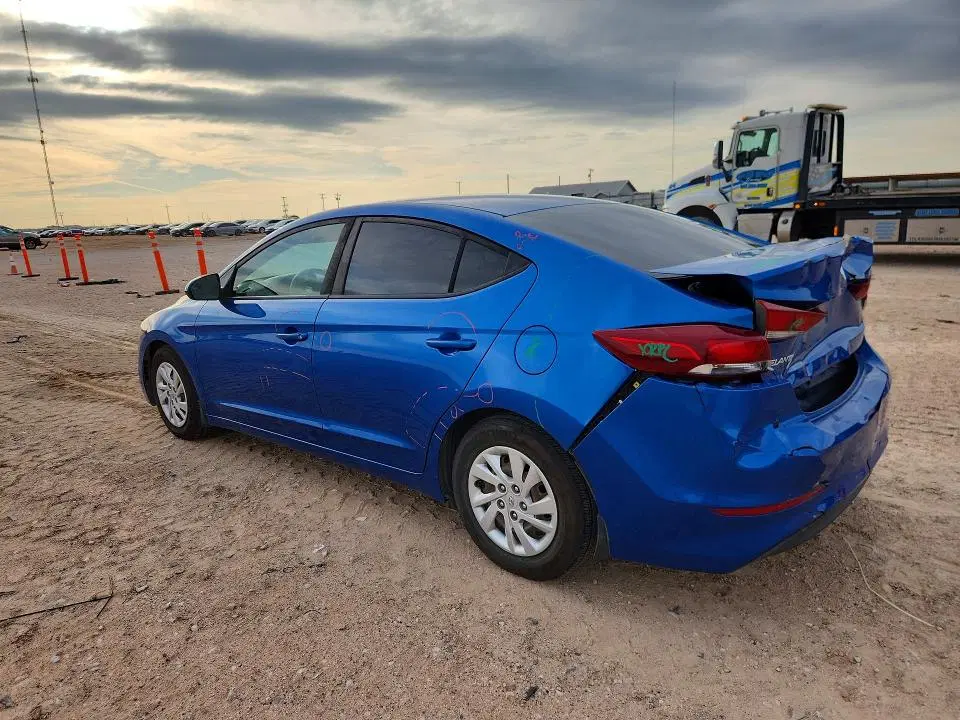 2018 HYUNDAI ELANTRA VIN 5NPD74LF6JH349589 фото 2