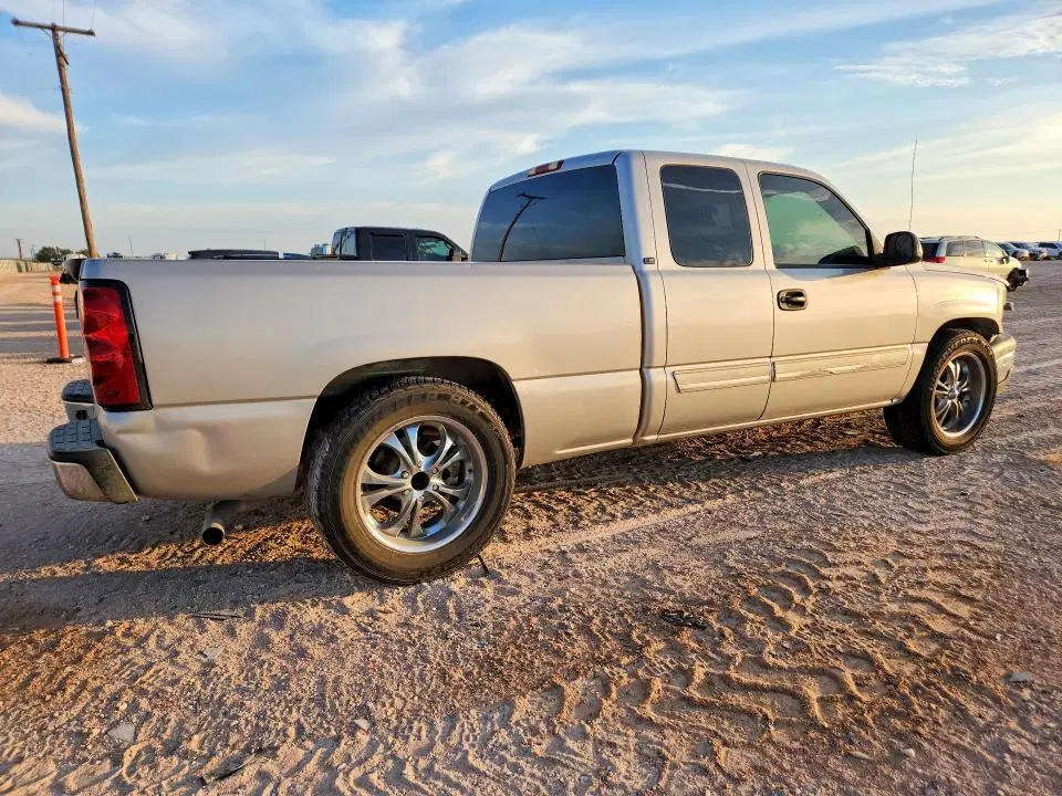 2004 CHEVROLET SILVERADO VIN 2GCEC19T641215747 фото 3