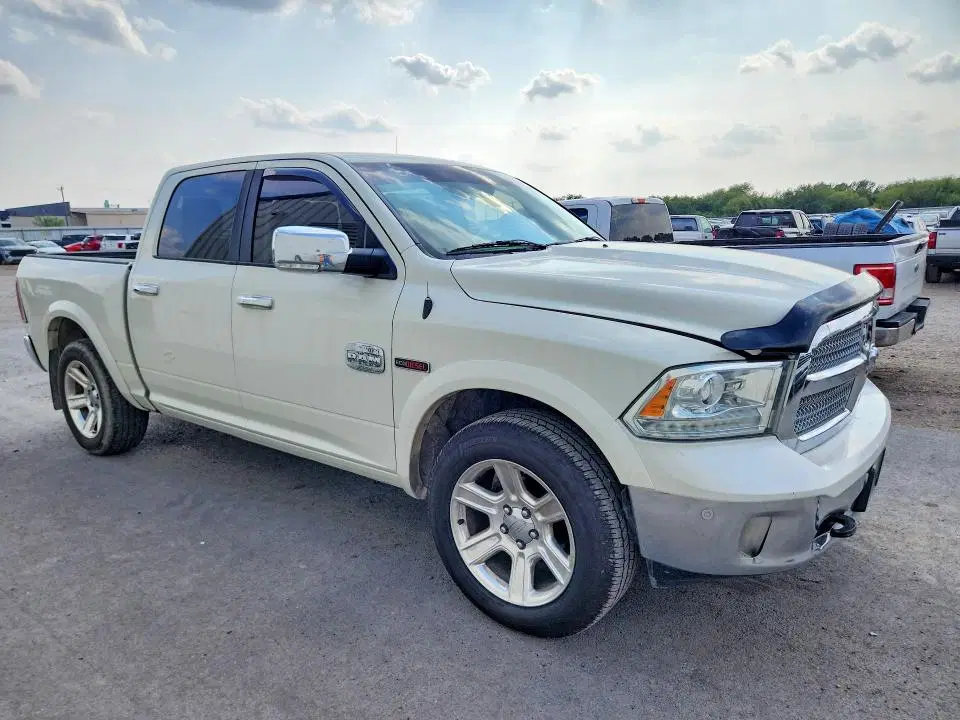 2016 RAM 1500 VIN 1C6RR6PM8GS227936 фото 4