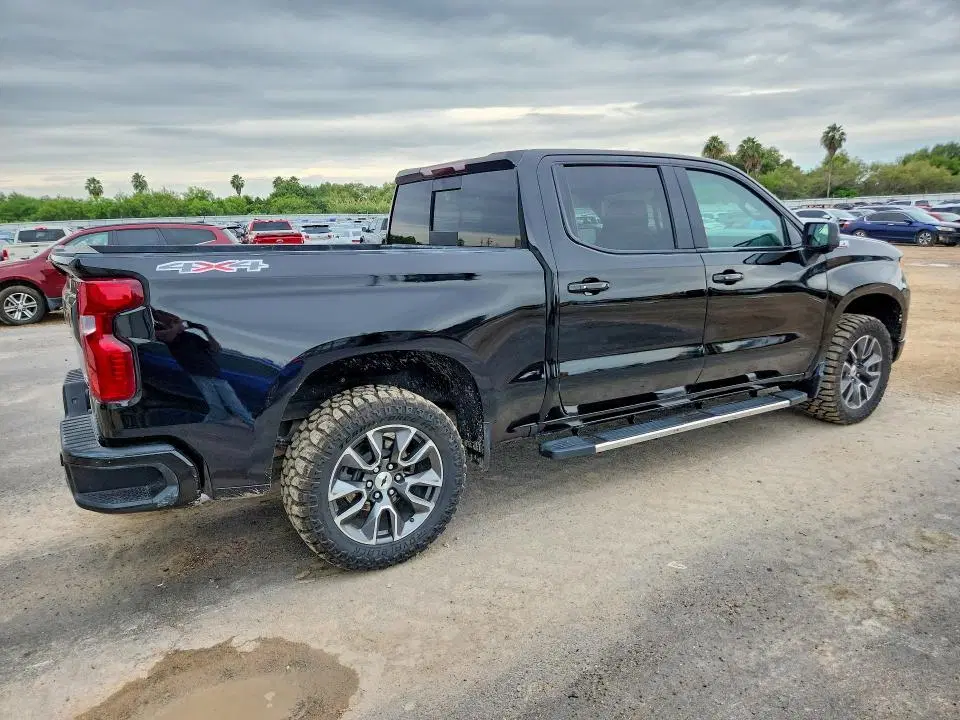 2023 CHEVROLET SILVERADO VIN 2GCUDDED6P1133529 фото 3
