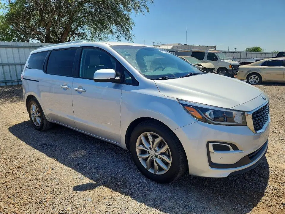 KNDMB5C16M6672757 — 2021 Kia Sedona, Боковая часть (Side), фото до ремонта