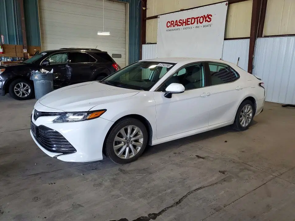 4T1B11HK0KU790862 — 2019 Toyota Camry, Задняя часть (Rear End), фото до ремонта