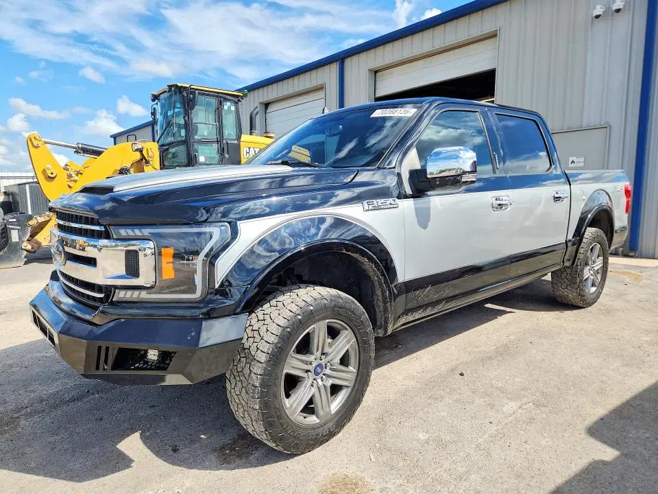 1FTEW1EG8JKD00018 — 2018 Ford F150, Передняя часть (Front End), фото до ремонта