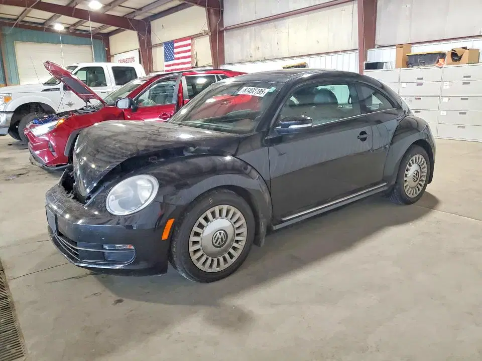 3VWJ17AT1EM660214 — 2014 Volkswagen Beetle, Передняя часть (Front End), фото до ремонта