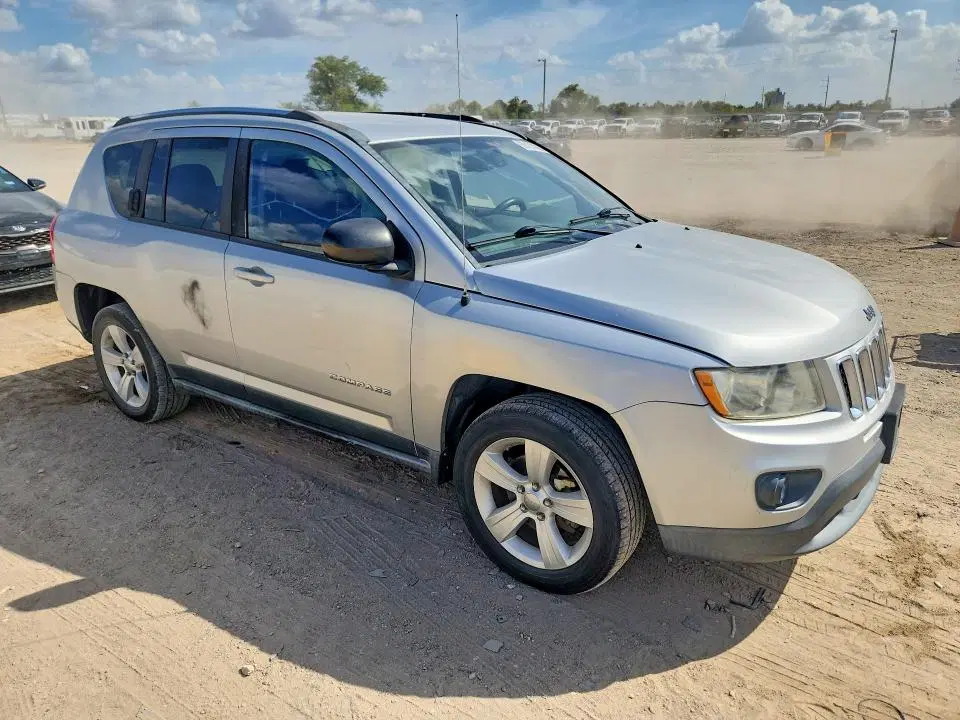 2012 JEEP COMPASS VIN 1C4NJCBA0CD723919 фото 4