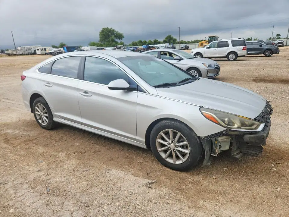 2018 HYUNDAI SONATA VIN 5NPE24AF2JH674262 фото 4