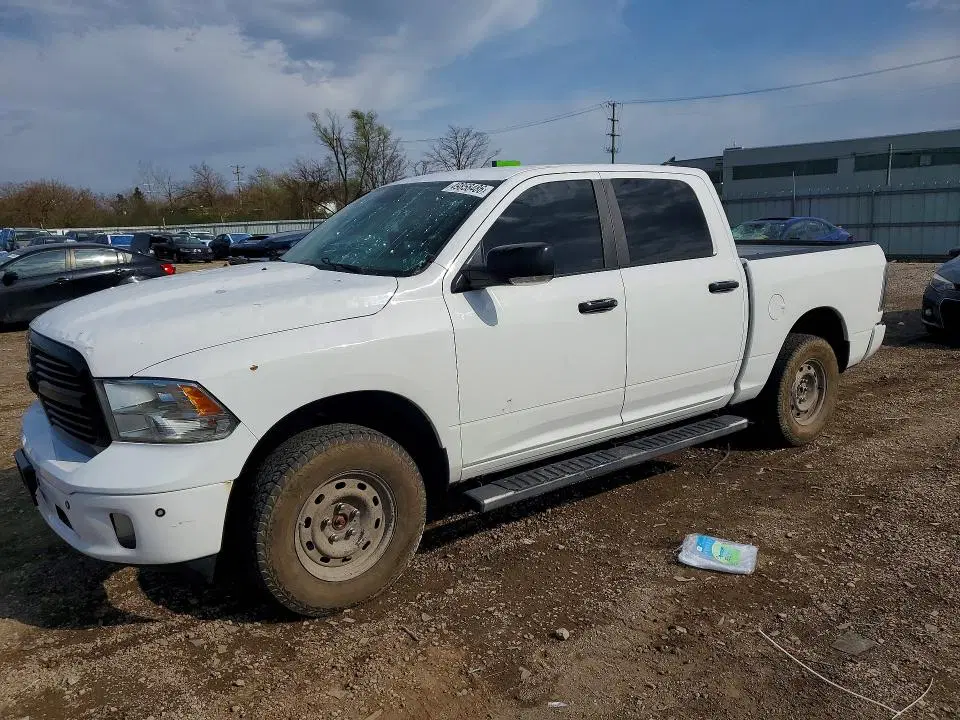 1C6RR7LT5HS834798 — 2017 RAM 1500, Град (Hail), фото до ремонта