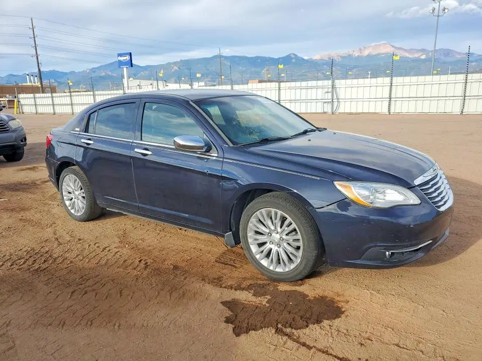 2011 CHRYSLER 200 VIN 1C3BC2FB1BN595021 фото 4