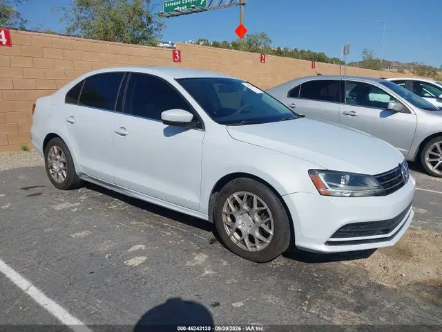 3VW2B7AJ0HM382569 — 2017 Volkswagen Jetta 1.4T S, Естественный износ (Normal Wear & Tear), фото до ремонта