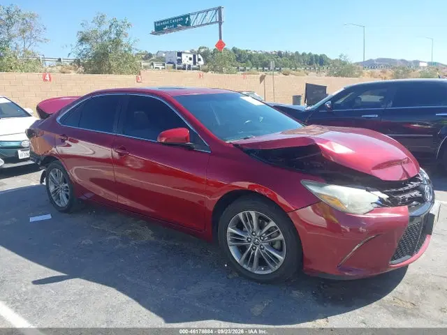 4T1BF1FKXHU678308 — 2017 Toyota Camry SE, Передняя и задняя части (Front & Rear), фото до ремонта