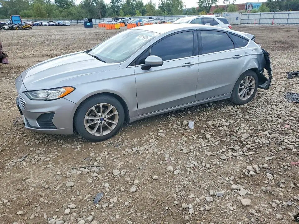 3FA6P0HD7LR105903 — 2020 Ford Fusion, Задняя часть (Rear End), фото до ремонта
