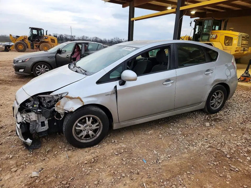 JTDKN3DU9B0322132 — 2011 Toyota Prius, Front end (Front End), before-repair photos