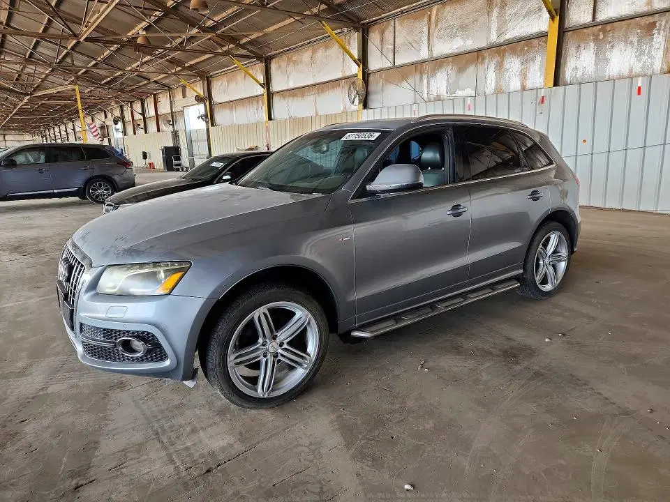 WA1MKAFP1AA083255 — 2010 Audi Q5, Мелкие вмятины и царапины (Minor Dent/Scratches), фото до ремонта