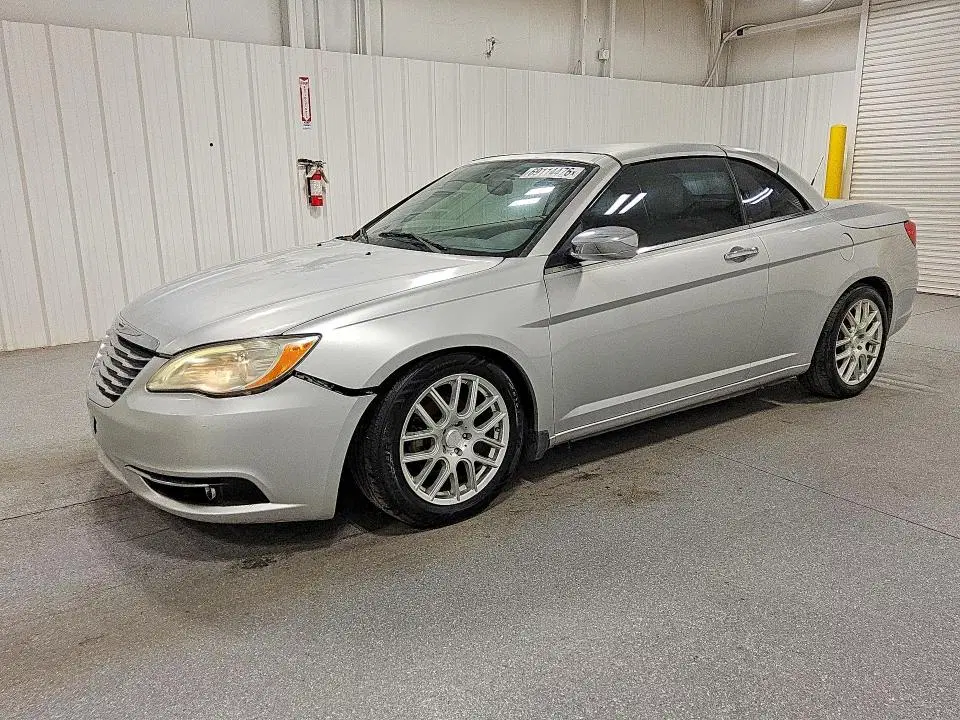 1C3BC7EG9BN529360 — 2011 Chrysler 200, Механические повреждения (Mechanical), фото до ремонта