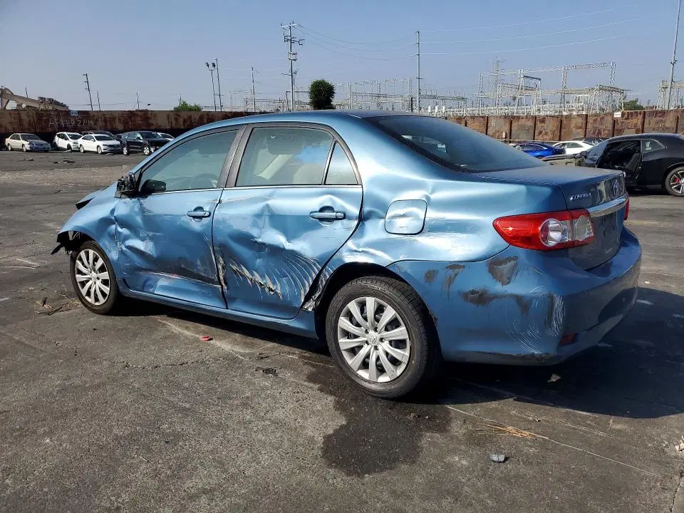 2013 TOYOTA COROLLA VIN 5YFBU4EE2DP194731 фото 2
