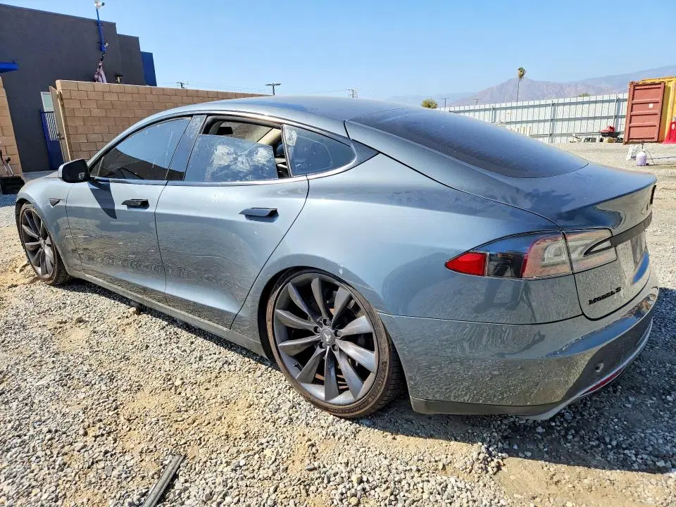 2013 TESLA MODEL S VIN 5YJSA1CP6DFP04196 фото 3