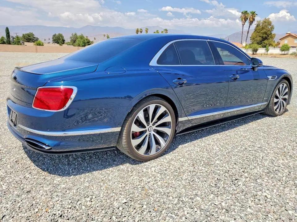 2022 BENTLEY FLYING SPUR VIN SCBBB6ZG2NC092629 фото 4