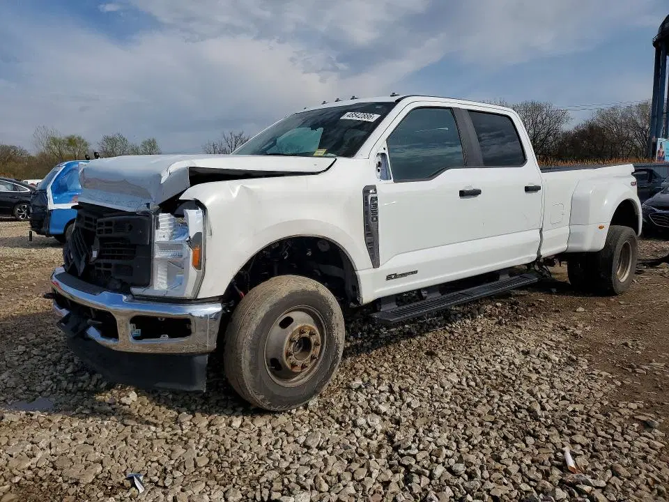 1FT8W3DT6RED40471 — 2024 Ford F350 XL, Передняя часть (Front End), фото до ремонта